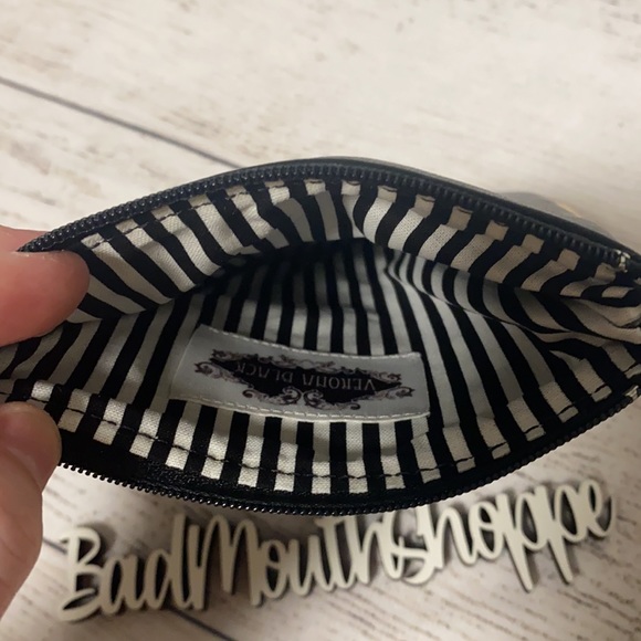 *Verona Black Handmade Specters of the Shamrock Planchette Clover Leather Pouch - Picture 5 of 5